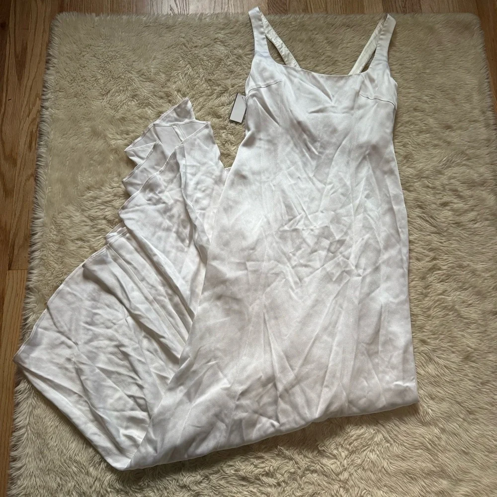 NWT Galvan London Hampshire Satin Crepe Bridal Gown - Size 10/12 - Picture 5 of 10